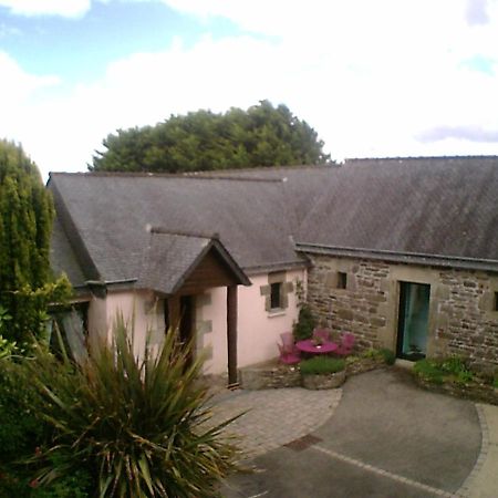 Bed and Breakfast Le Fer Plouigneau Exterior foto